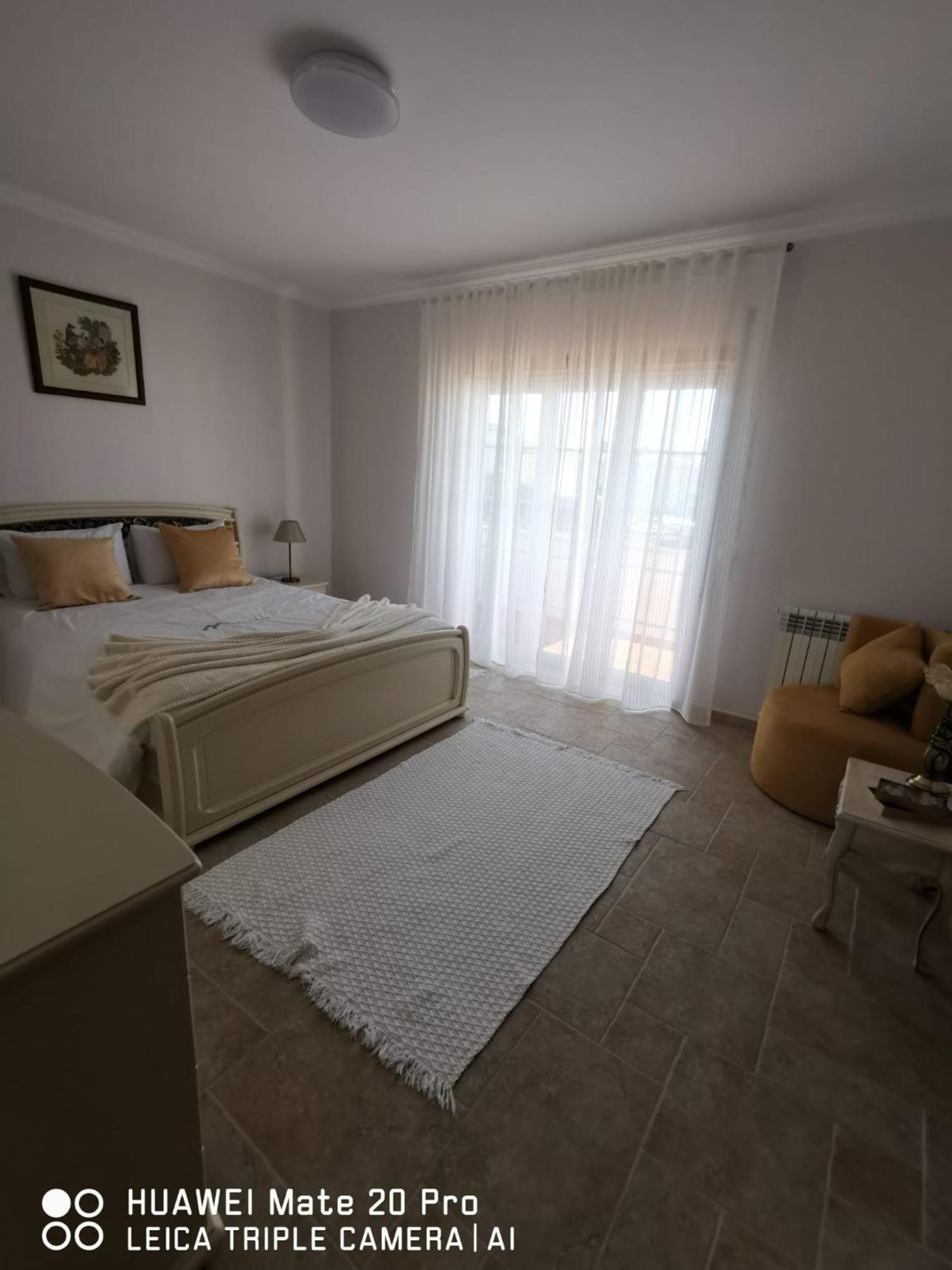 Lala * Amoreira (Leiria)